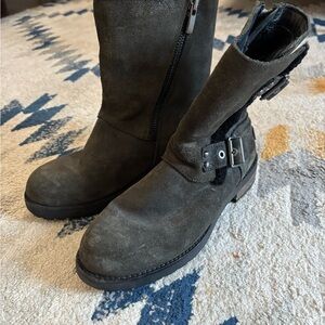 Shearling lined UGG motorcycle boots